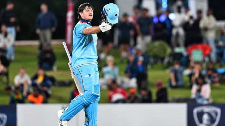 Lhuan-dre Pretorius celebrates his record-breaking 188 not out for Titans