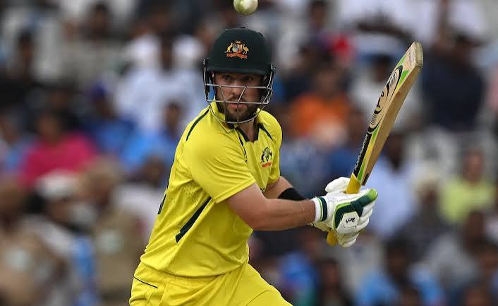 Josh Inglis batting for Australia against Zimbabwe in the third ODI